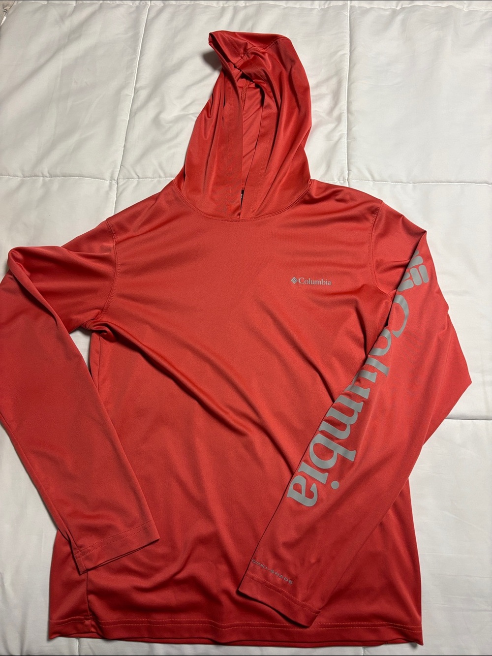 Columbia Men’s Red Hooded Performance Long-Sleeve Shirt